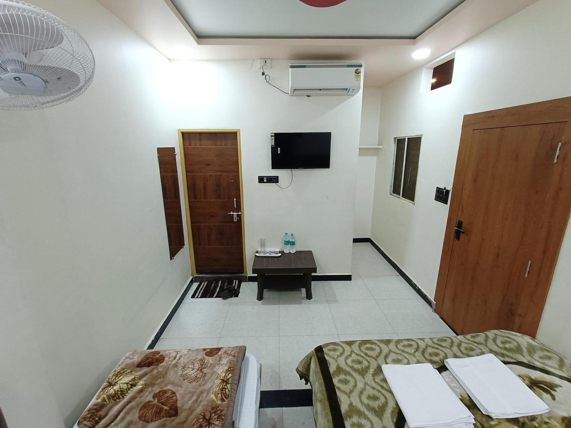 Hotel Shreem Ujjain Extérieur photo