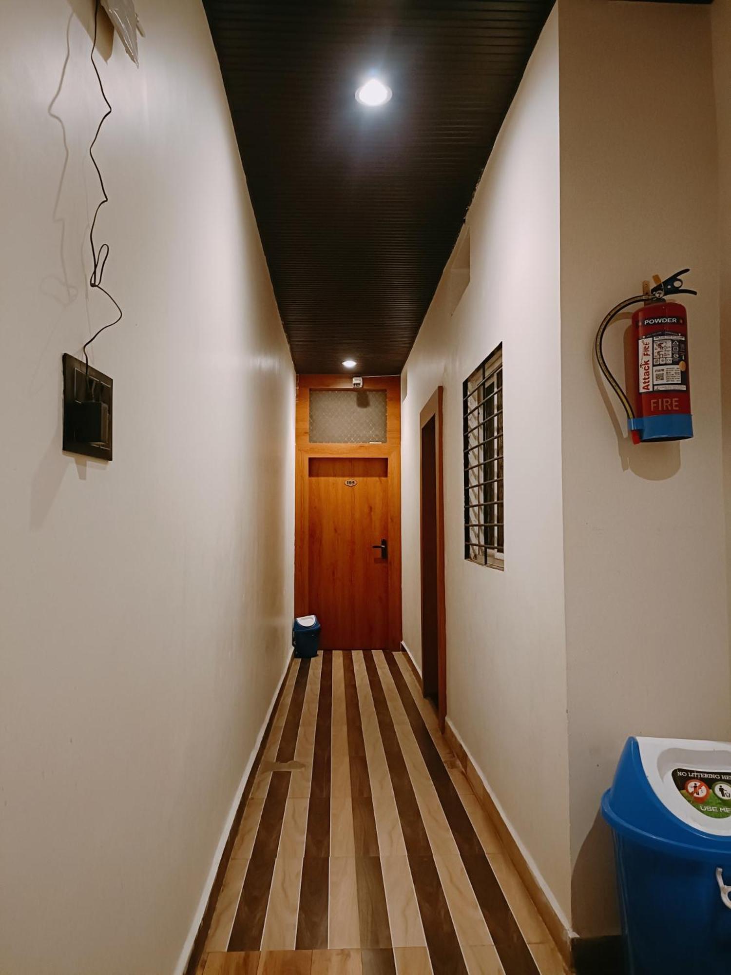 Hotel Shreem Ujjain Extérieur photo