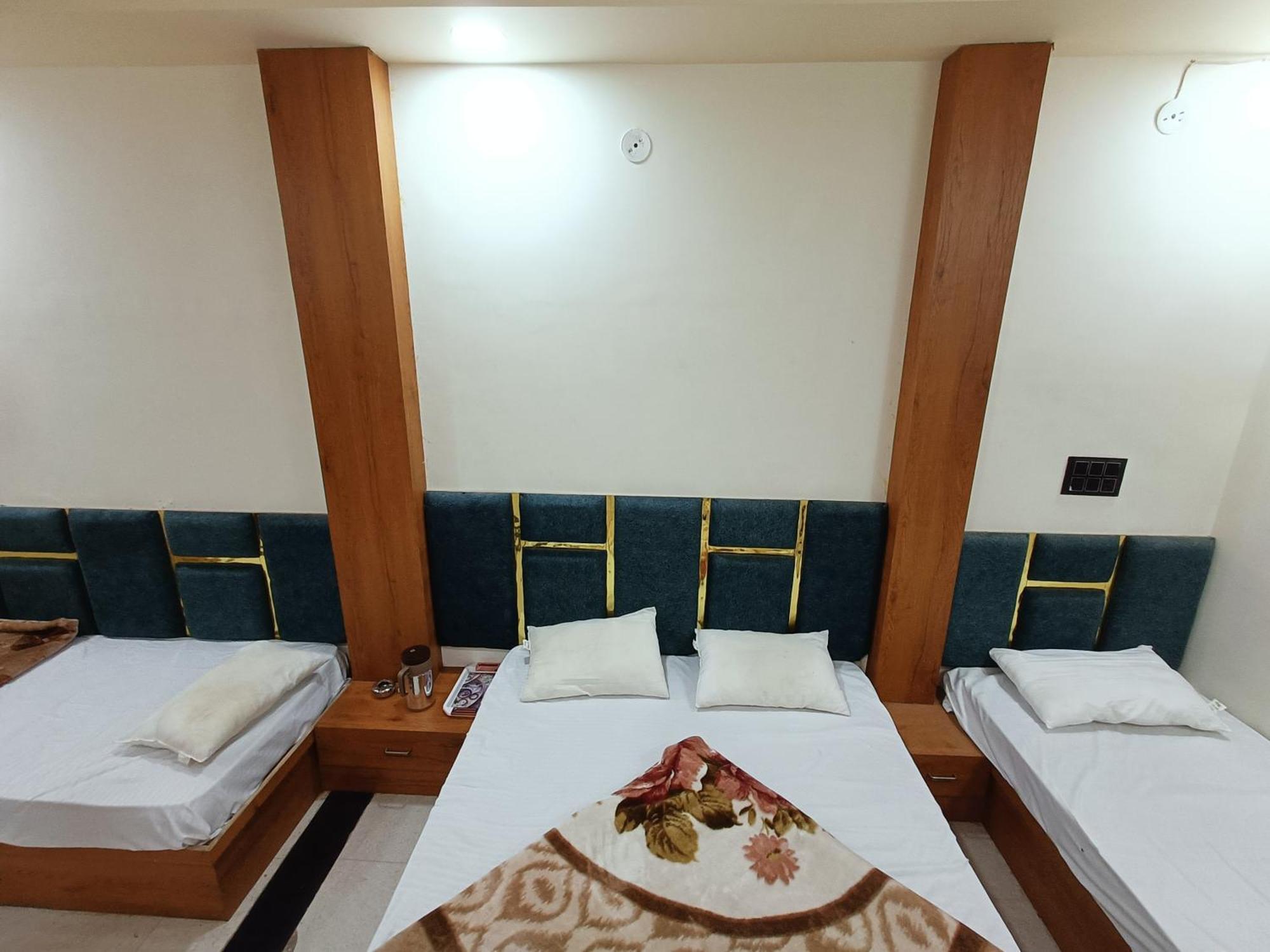 Hotel Shreem Ujjain Extérieur photo