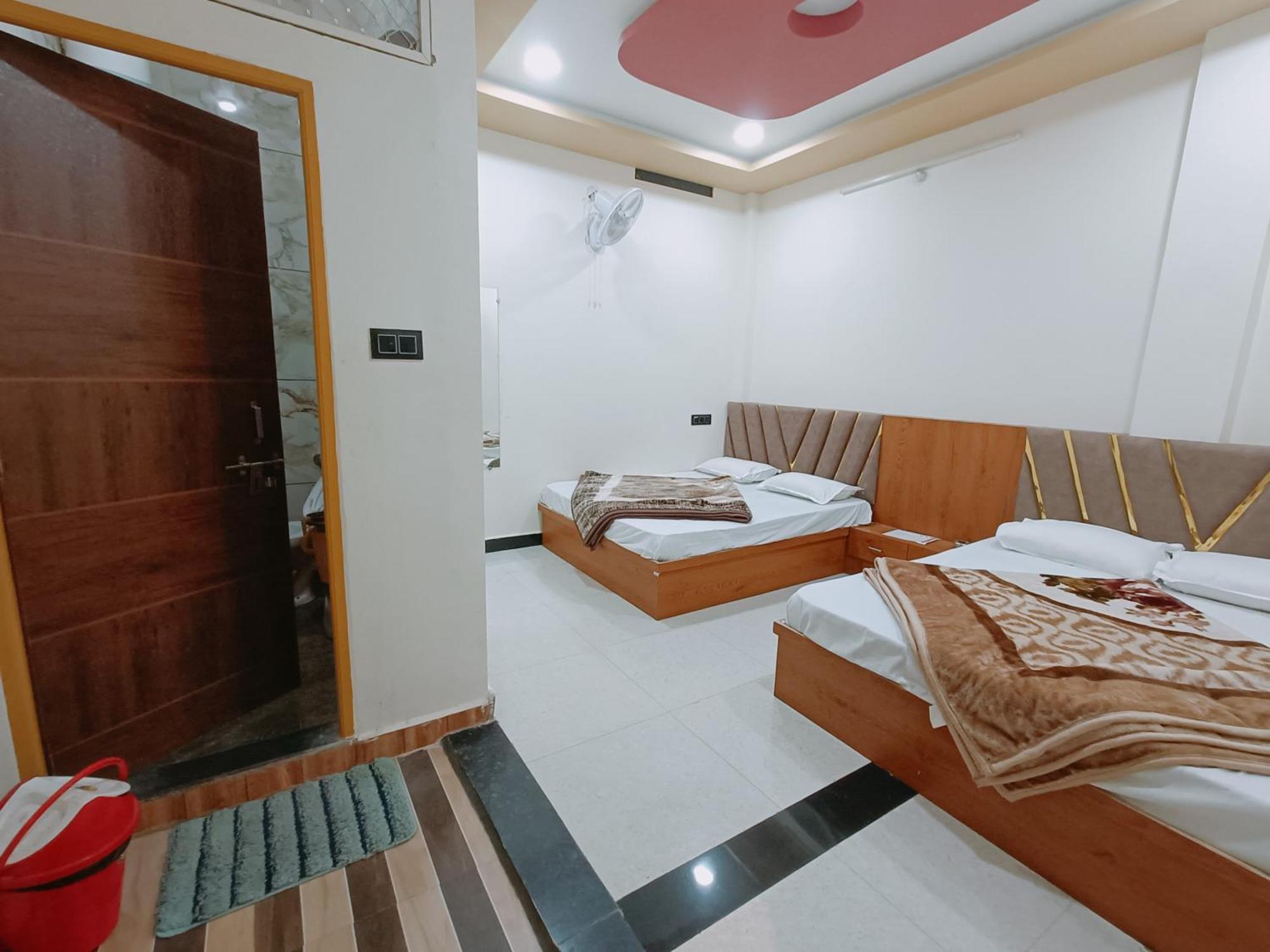 Hotel Shreem Ujjain Extérieur photo