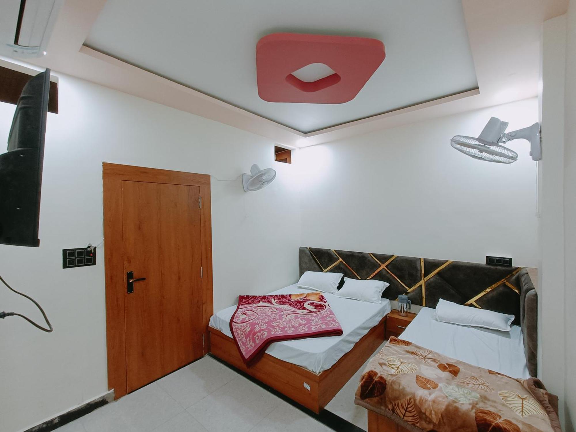 Hotel Shreem Ujjain Extérieur photo