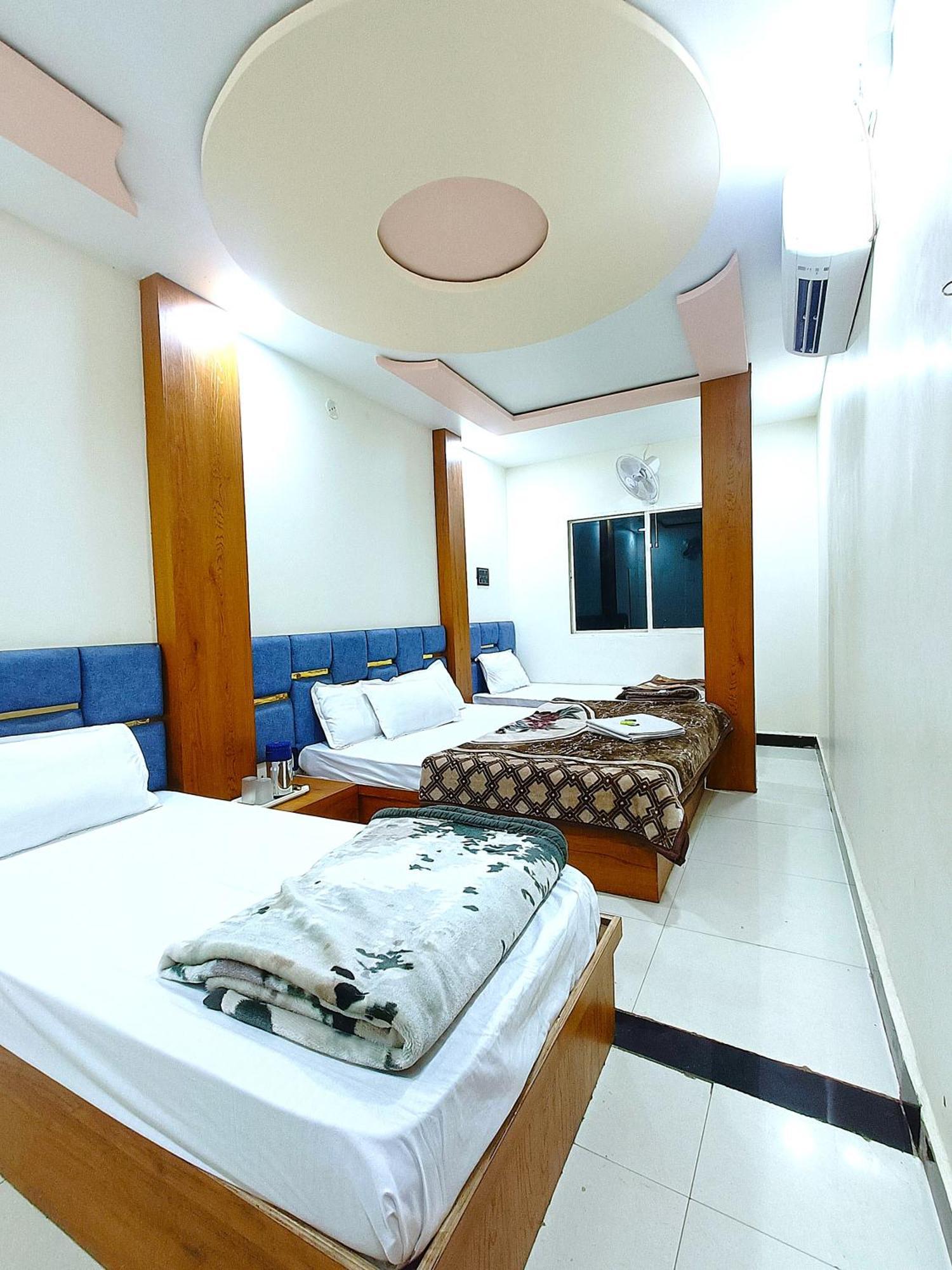 Hotel Shreem Ujjain Extérieur photo
