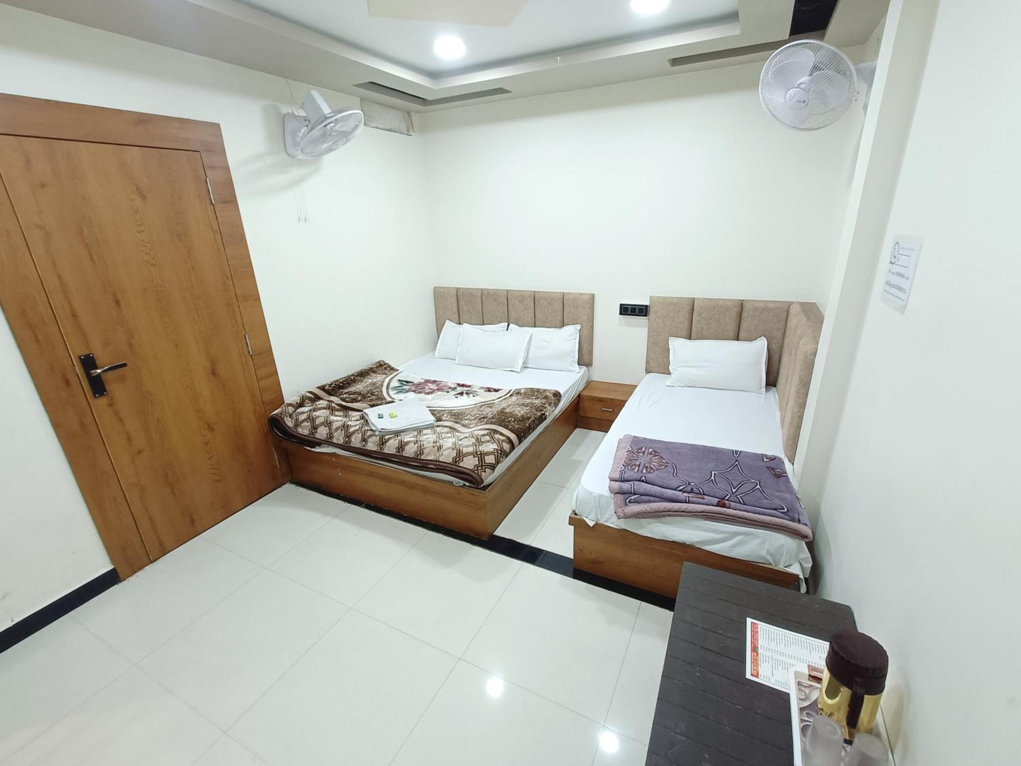 Hotel Shreem Ujjain Chambre photo