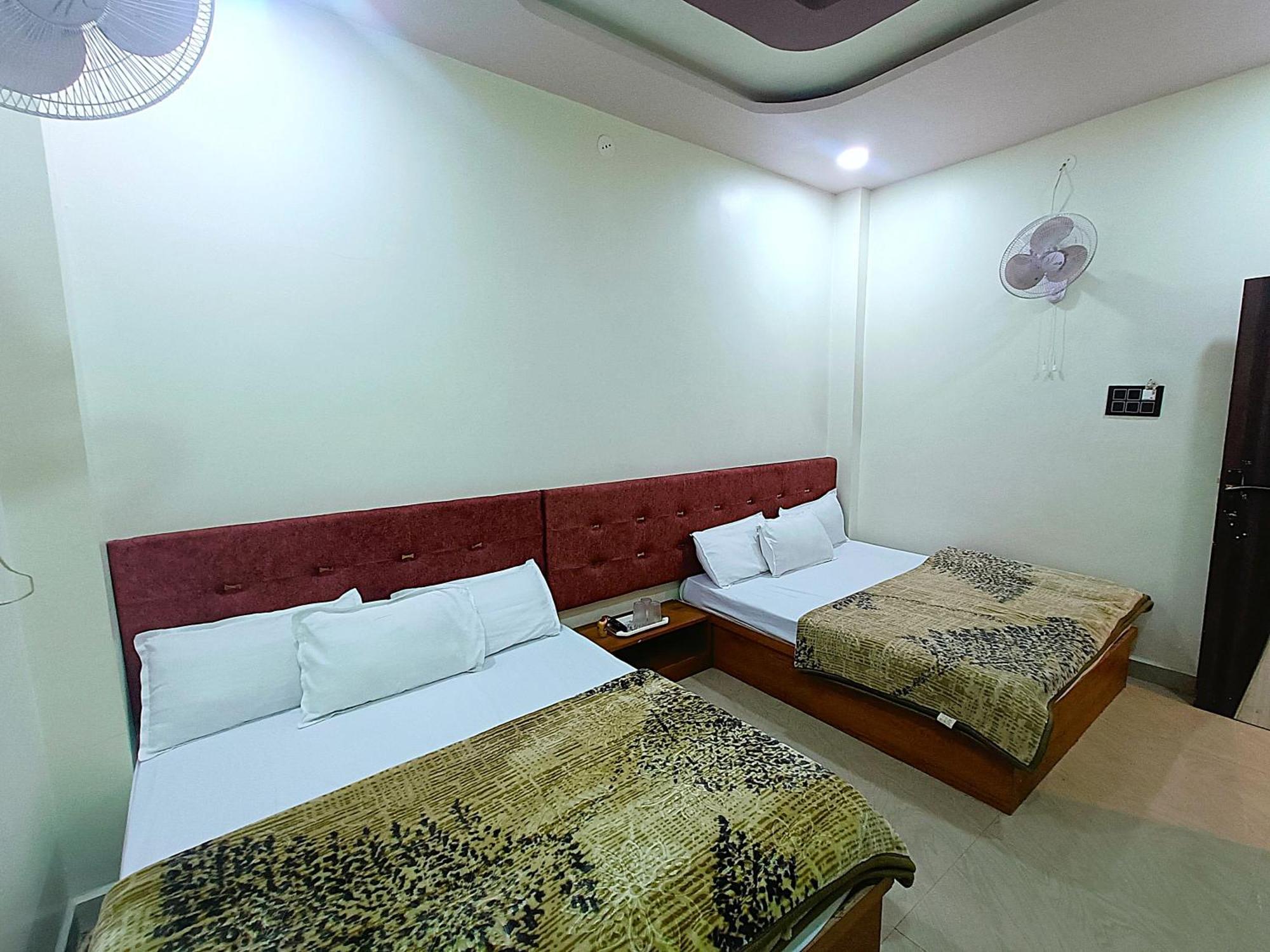 Hotel Shreem Ujjain Extérieur photo