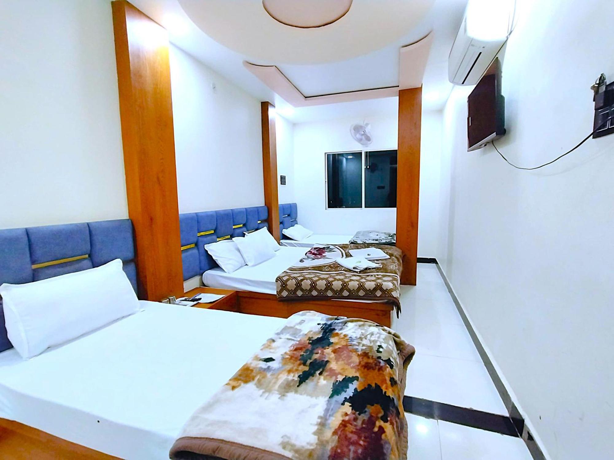 Hotel Shreem Ujjain Extérieur photo